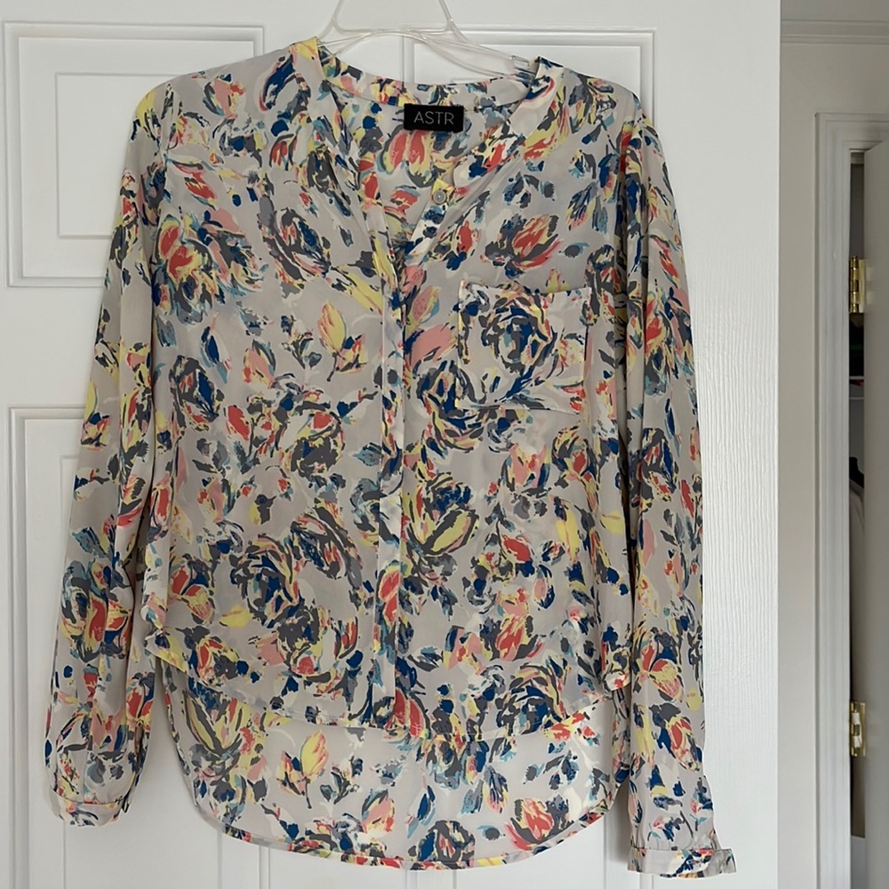 Woman’s blouse size Small